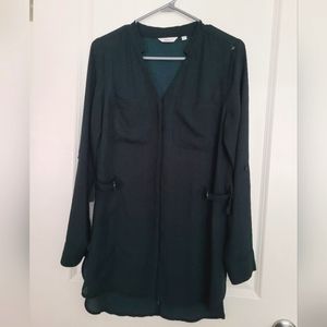 Oversized Reitmans Long Button Down Green Long Sleeves size small